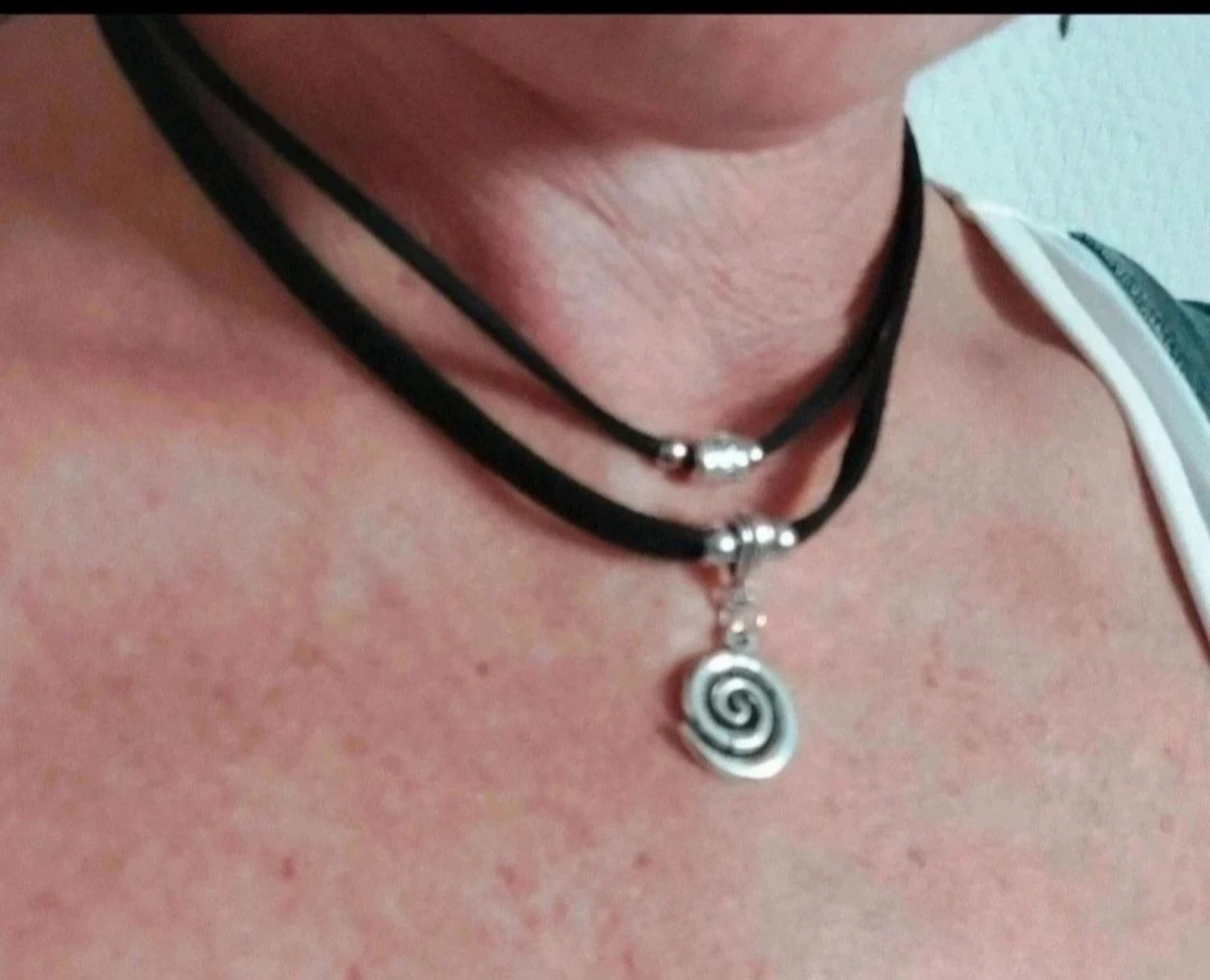 Collar boho rock de doble vuelta en espiral étnica, negro – photo 9